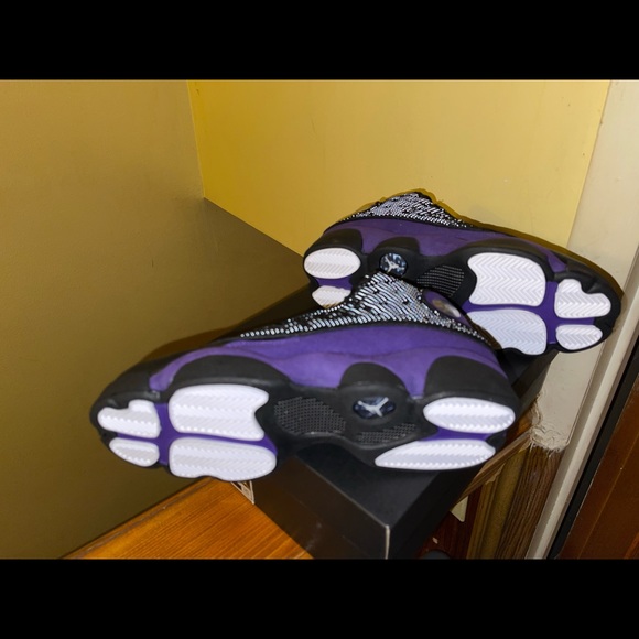 Jordan 13 - Picture 2 of 4